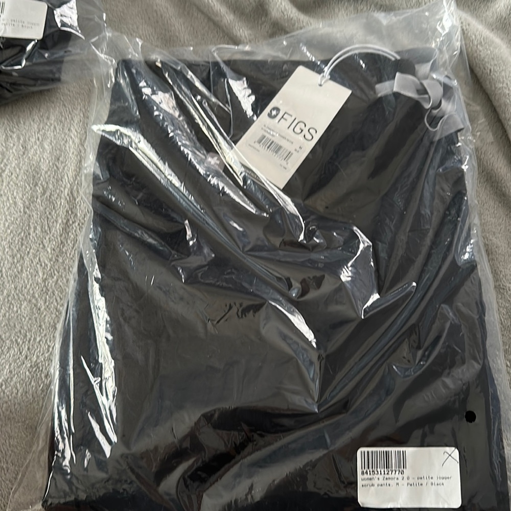 NWT Figs Zamora Jogger 2.0- Petite